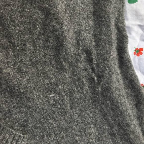 Vintage Lambswool hooded Poncho - Picture 10 of 10